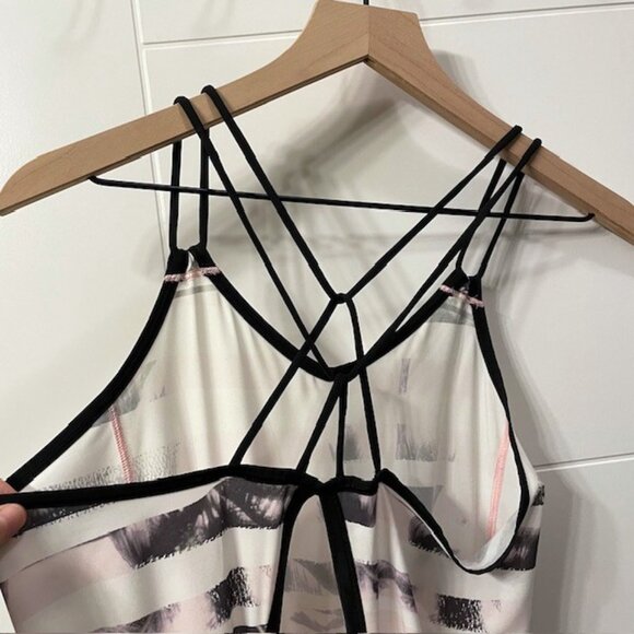 Lululemon Sweaty or Not Runsie Size 6 Pink White Sporty Athleisure - Picture 9 of 16